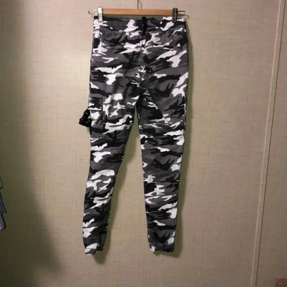 V.i.p. - Picture 2 of 4